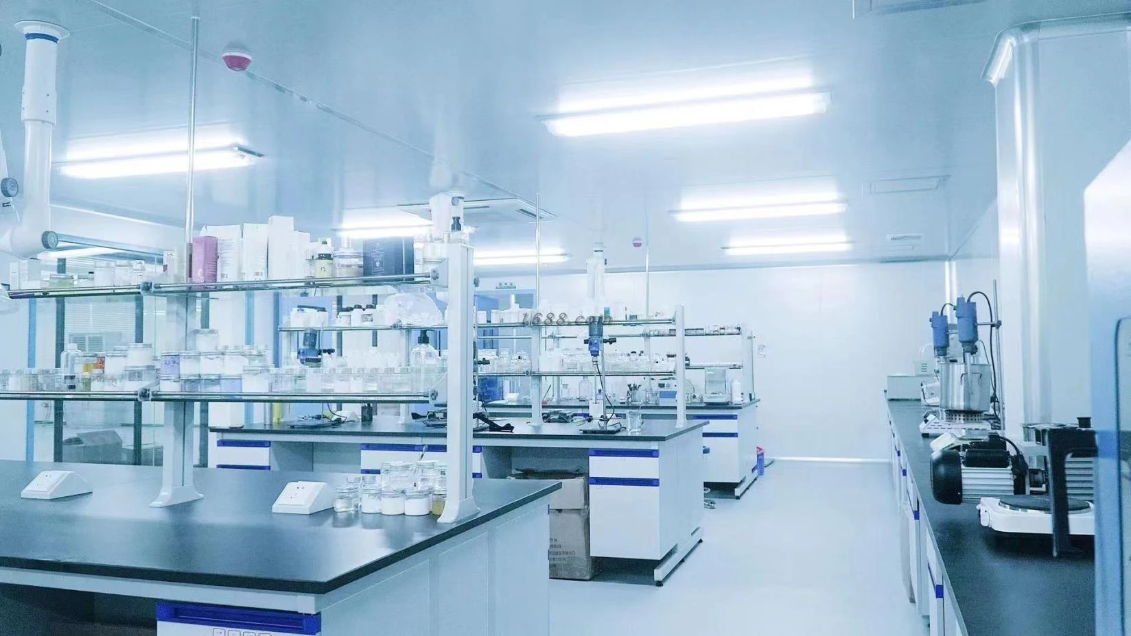 Actual laboratory and development room supplied by Yihua